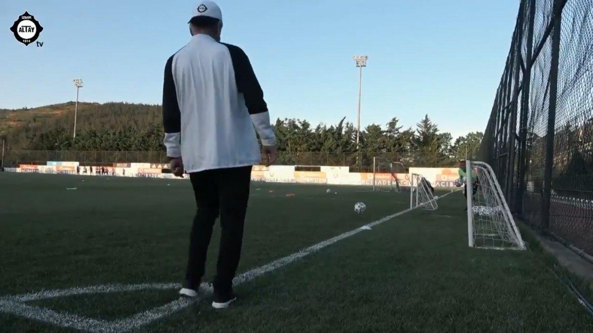 Mustafa Denizli'den korner golü