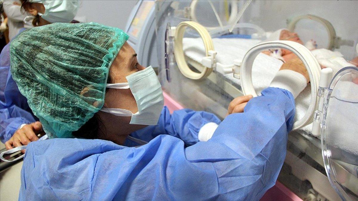 Hatay'da koronavirüs nedeniyle yoğun bakımdayken doğum yapan anne, bebeğiyle buluştu