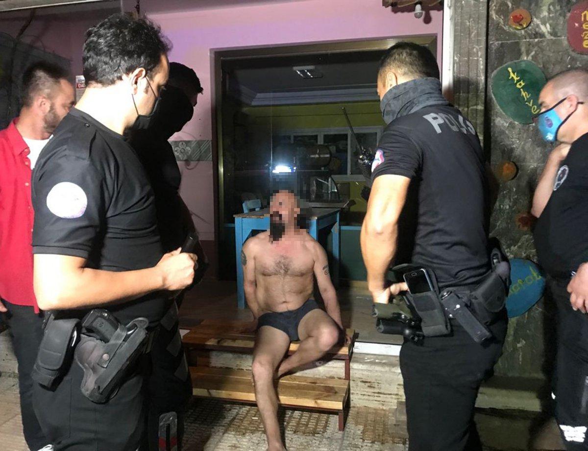 Antalya’da ablası ile tartışan alkollü şahıs, havaya ateş açtı