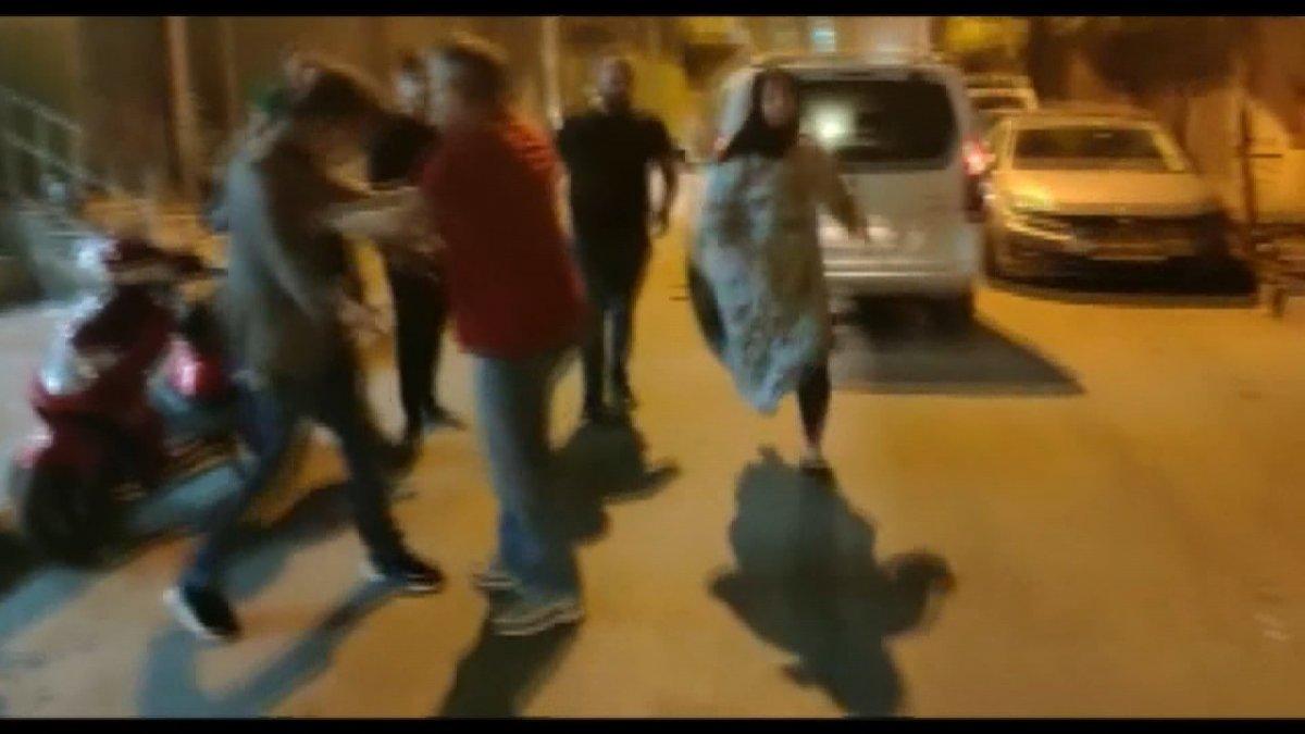 Bağcılar'da park kavgası: Komşuları tarafından darbedildiler