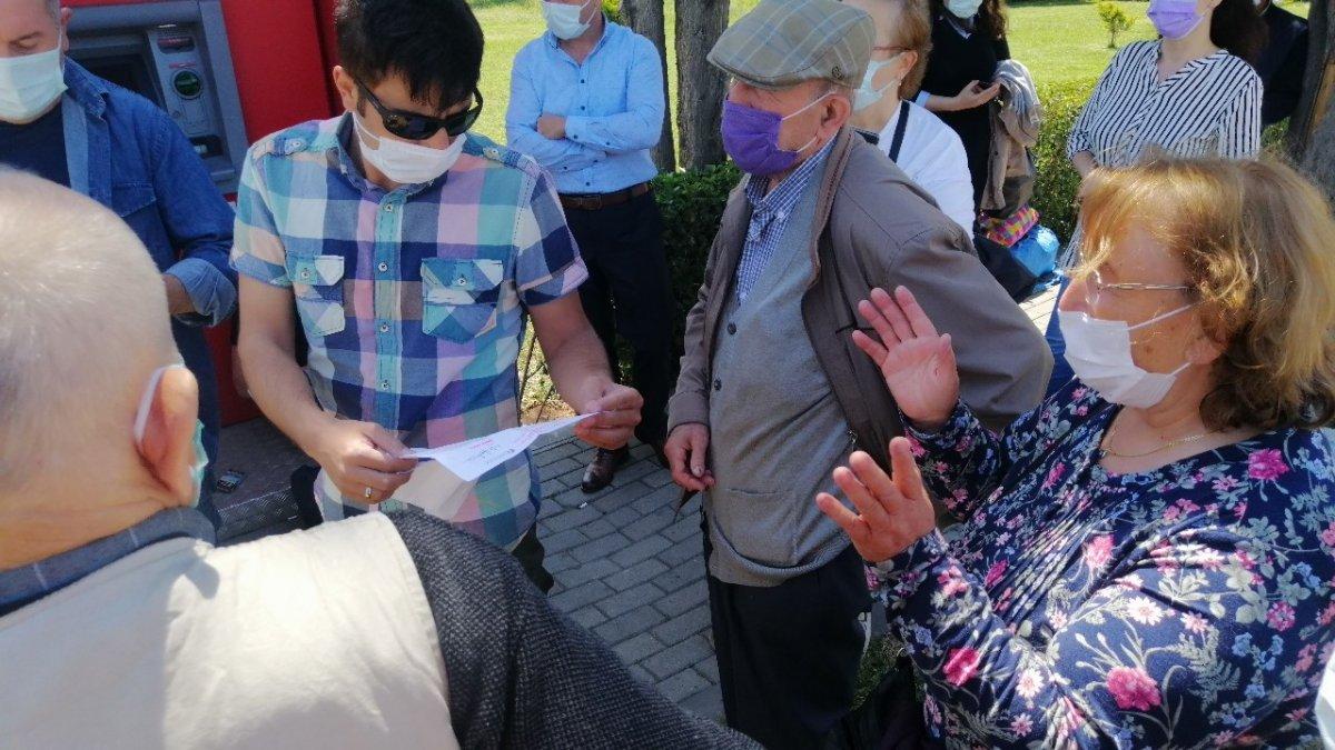 Kocaeli’de otobüs şoförü yolcuları bırakıp kaçtı