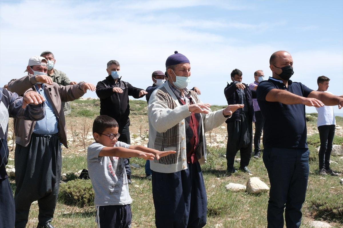 Mersinli hayvan yetiştiricilerinden yağmur duası