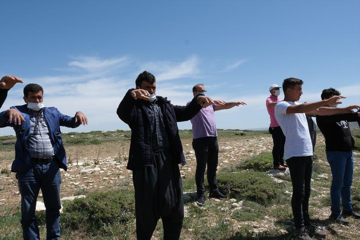 Mersinli hayvan yetiştiricilerinden yağmur duası