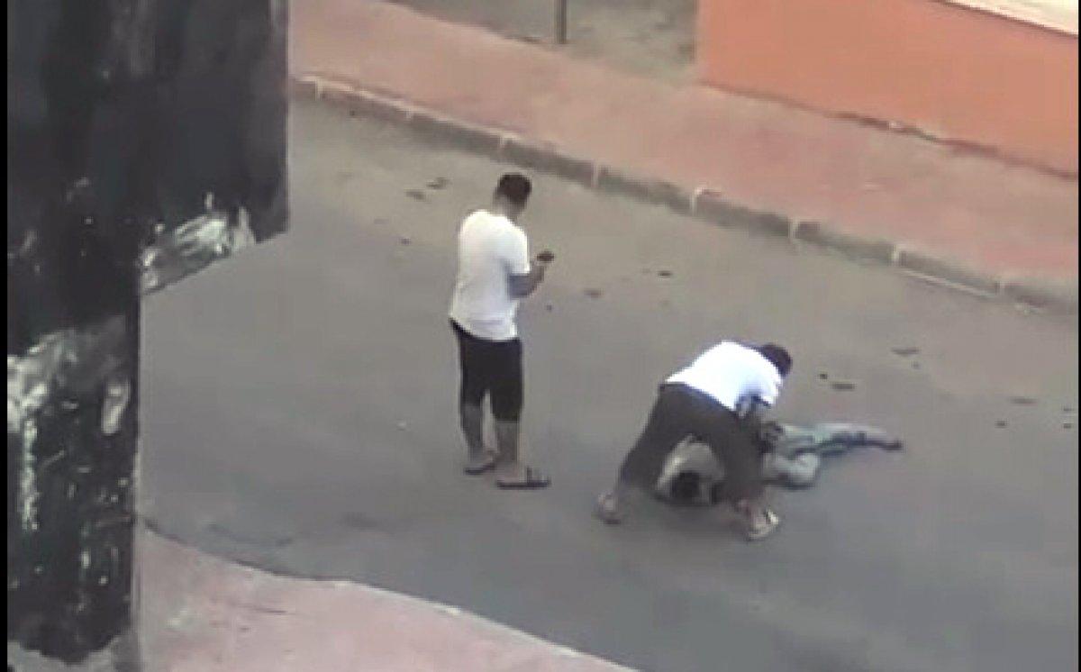 Mersin'de sokak ortasında öldürüldü