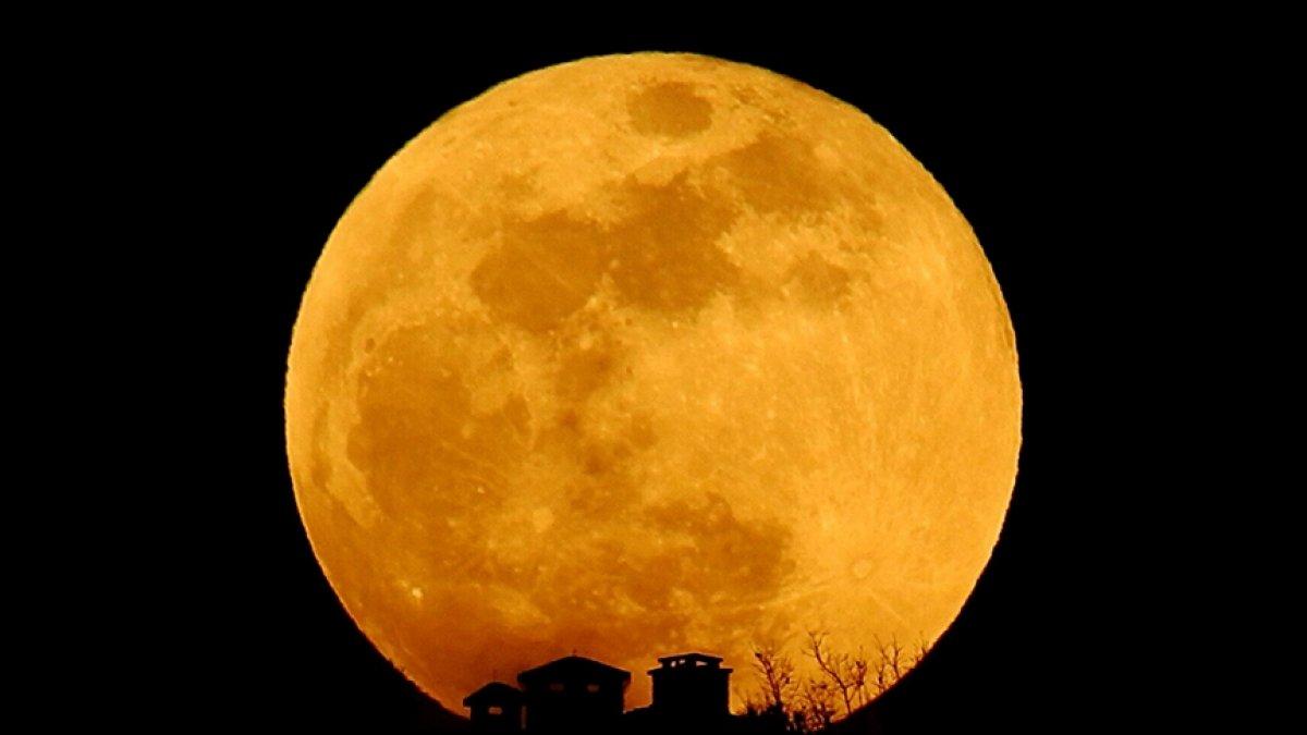 Kanlı Ay Tutulması saat kaçta? Kanlı Ay Türkiye'den görülecek mi?