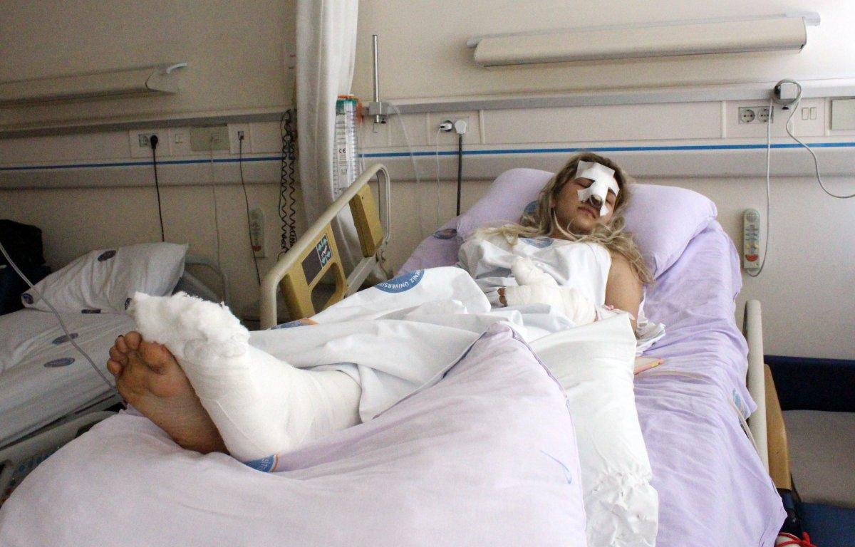 Antalya'da sevgilisi tarafından pencereden itilen hemşire tedavi görüyor