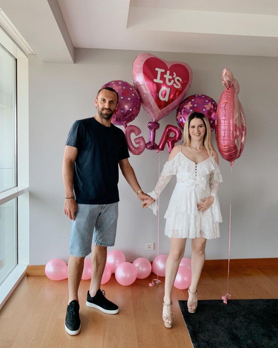 Muriç’in eşinden transfer mesajı