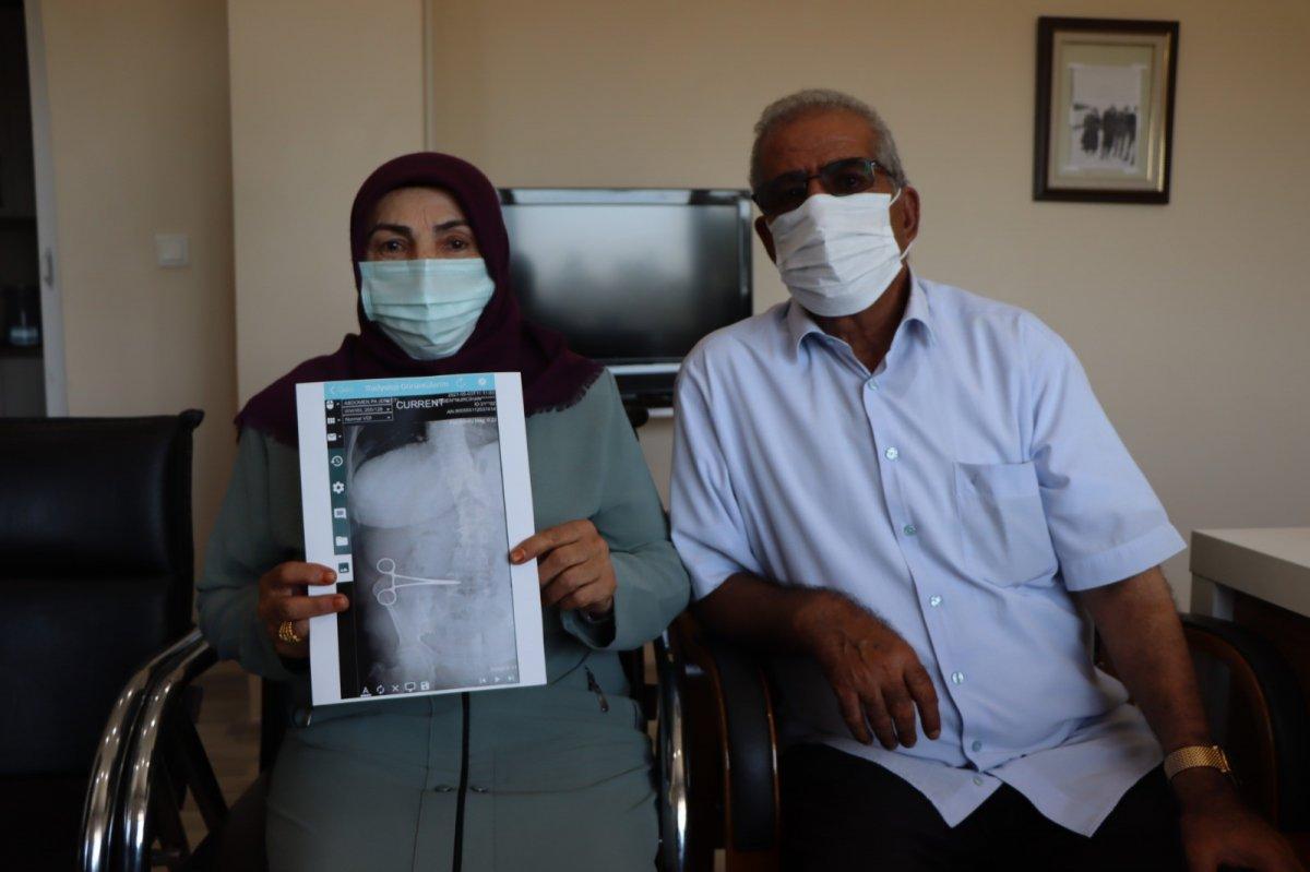 Aydın'da karnında unutulan makasla iki ay yaşadı