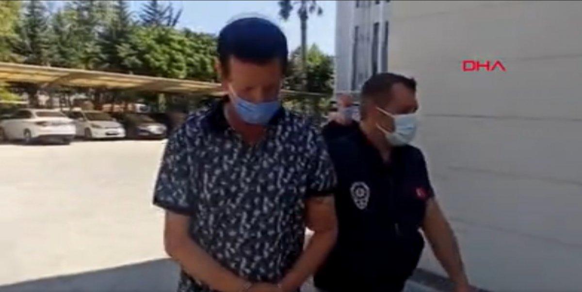 Mersin’de polis olduğunu söyleyip hırsızlık yaptı