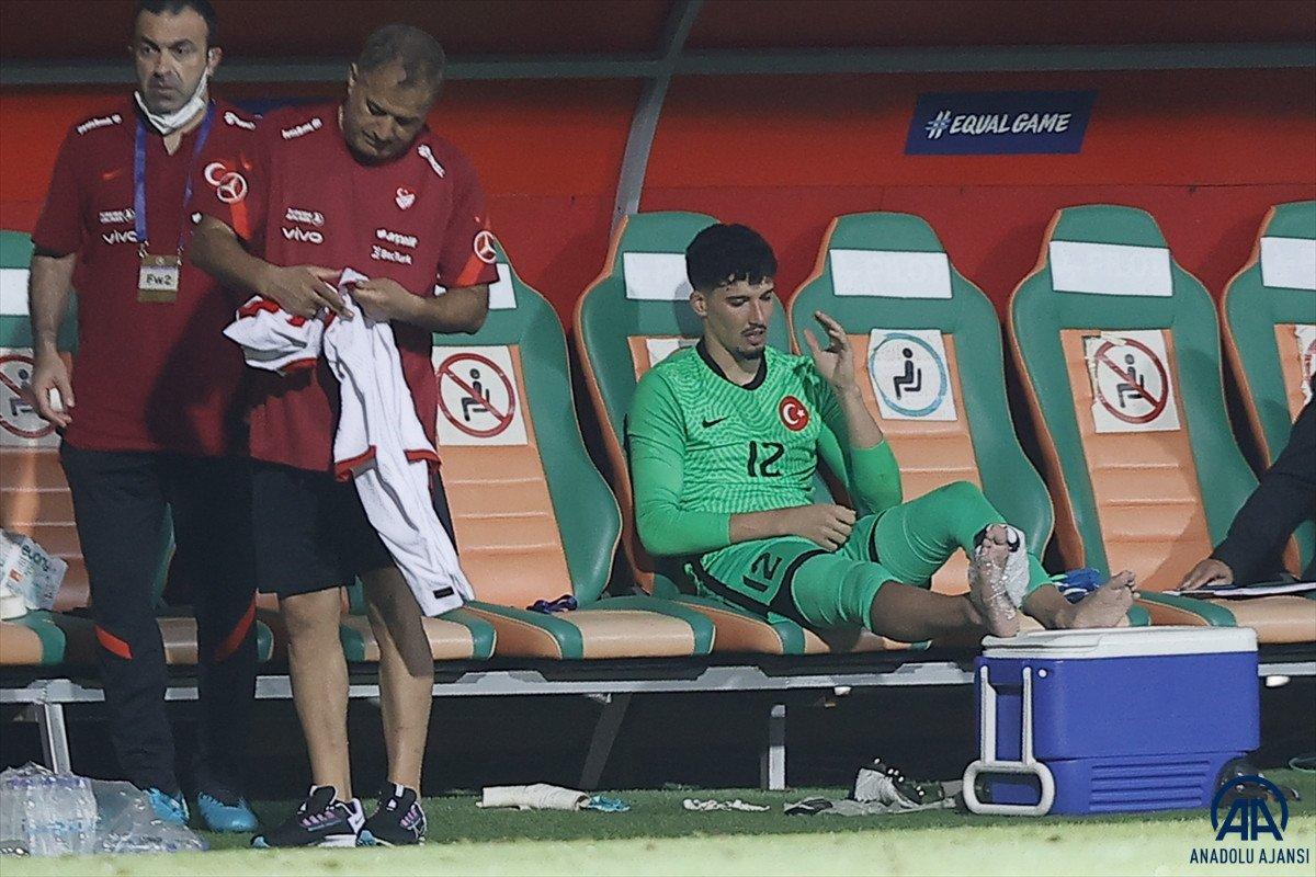 Avrupa Futbol Şampiyonası öncesi Milli Takımı'mızda iki sakatlık