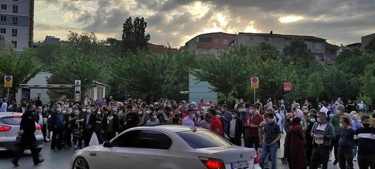 İstanbul'da metro seferleri durdu, duraklarda yoğunluk oluştu