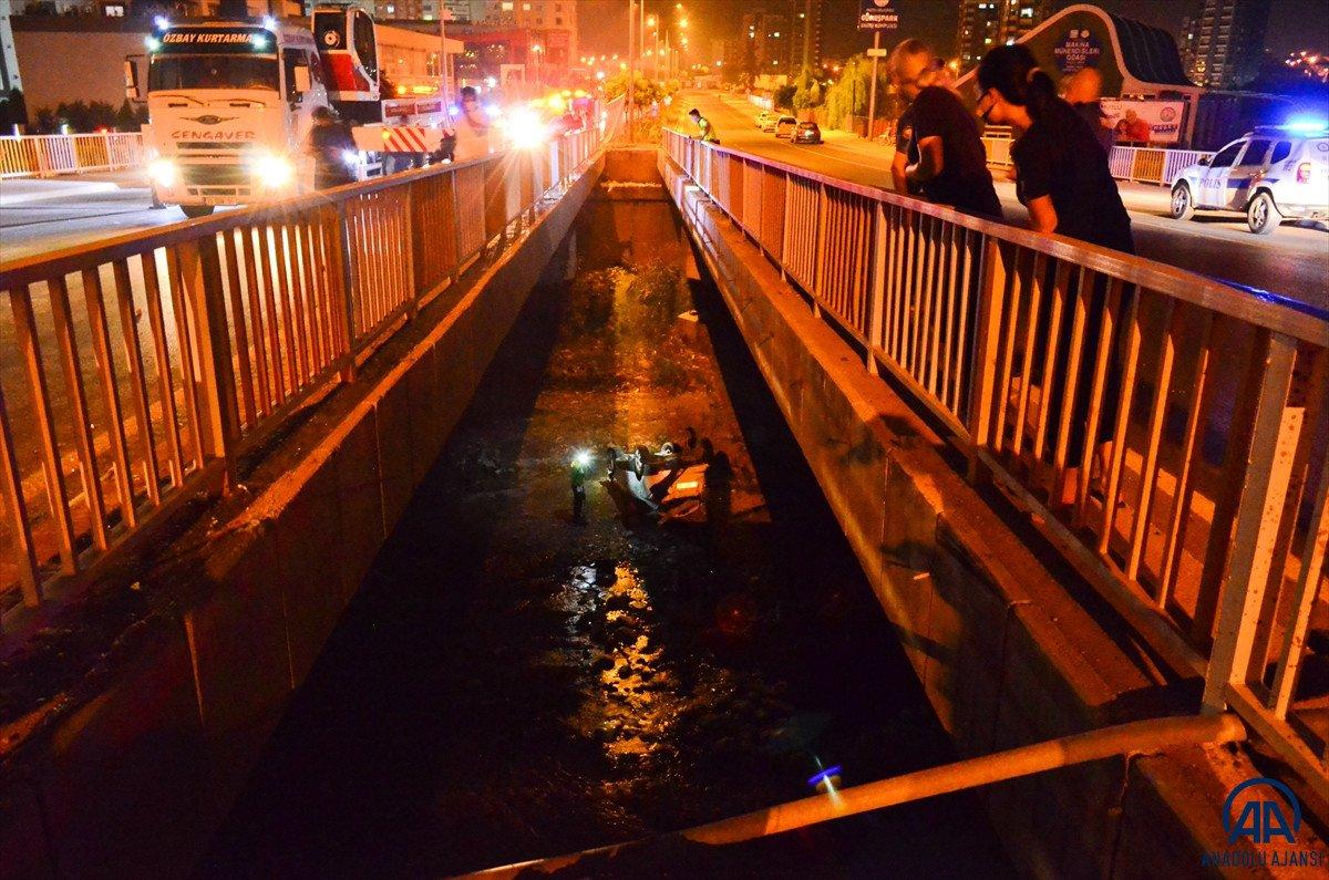 Mersin'de motosiklete çarpmamak için dere yatağına düştü