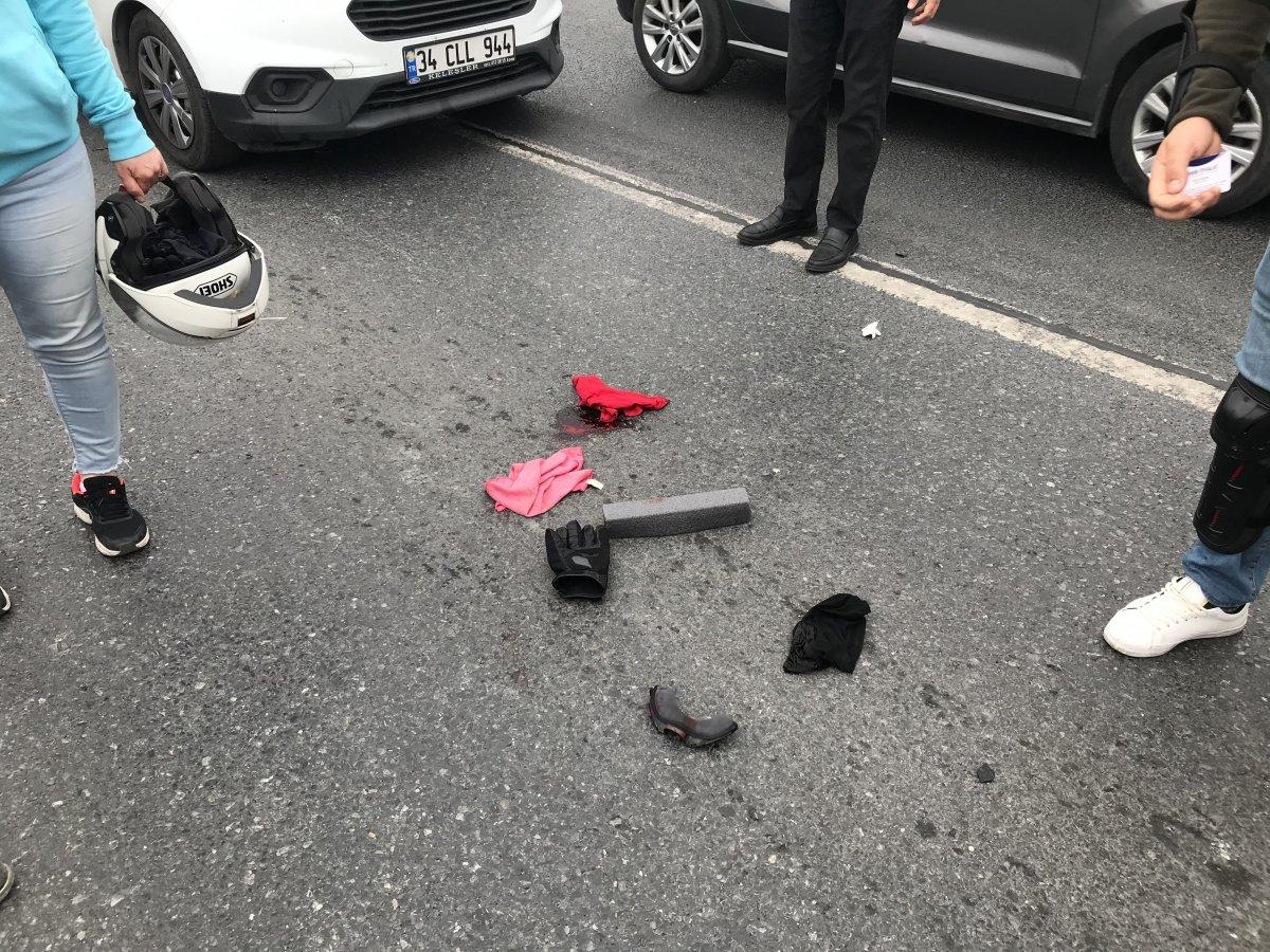 İstanbul'da kaza: Duran araca çarpan motosikletli ağır yaralandı