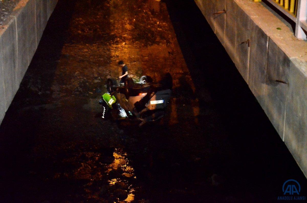Mersin'de motosiklete çarpmamak için dere yatağına düştü