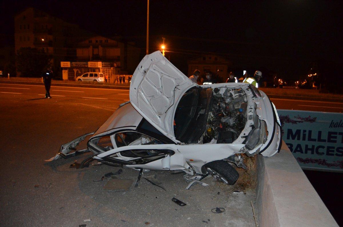 Aksaray'da araçtan fırlayan sürücü, 7 metre yükseklikten alt geçide düştü