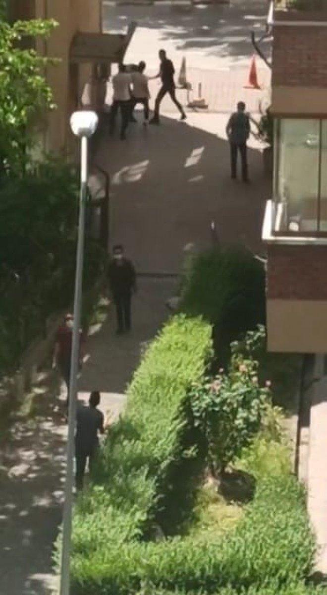 Karabük’te, genç kıza taciz mesajları atan şahıs darbedildi