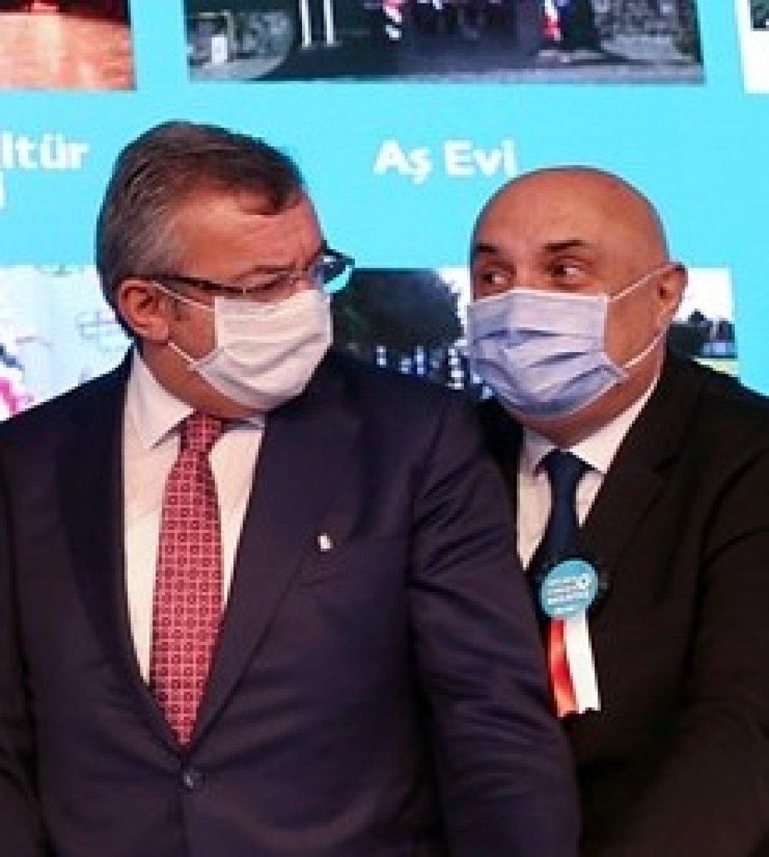 CHP'nin toplu açılış töreninde vekiller arasında buton gerginliği