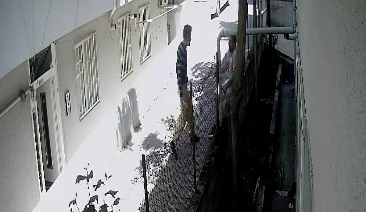 Avcılar'da tartıştığı arkadaşını defalarca bıçakladı