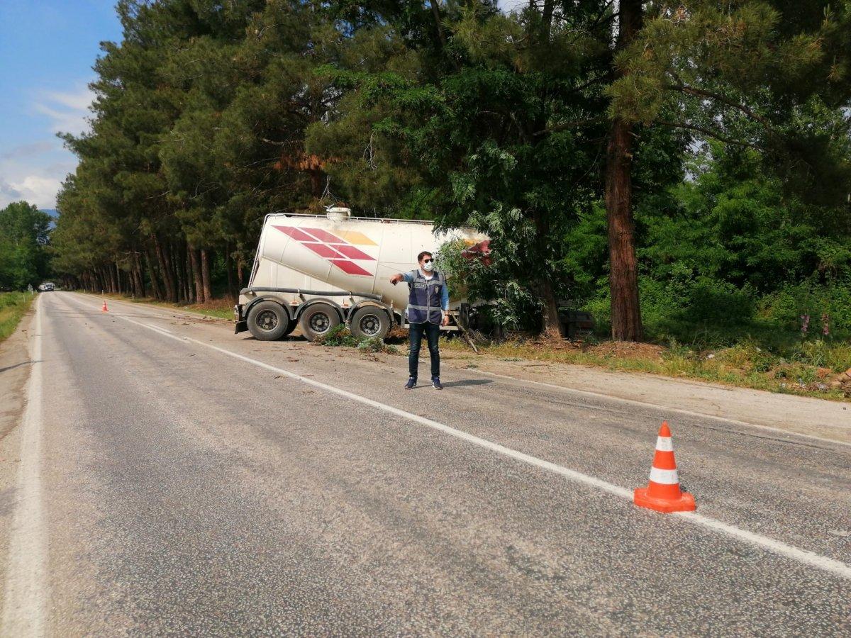 Tokat’ta köpeği ezmemek için manevra yaptı, ölümden döndü