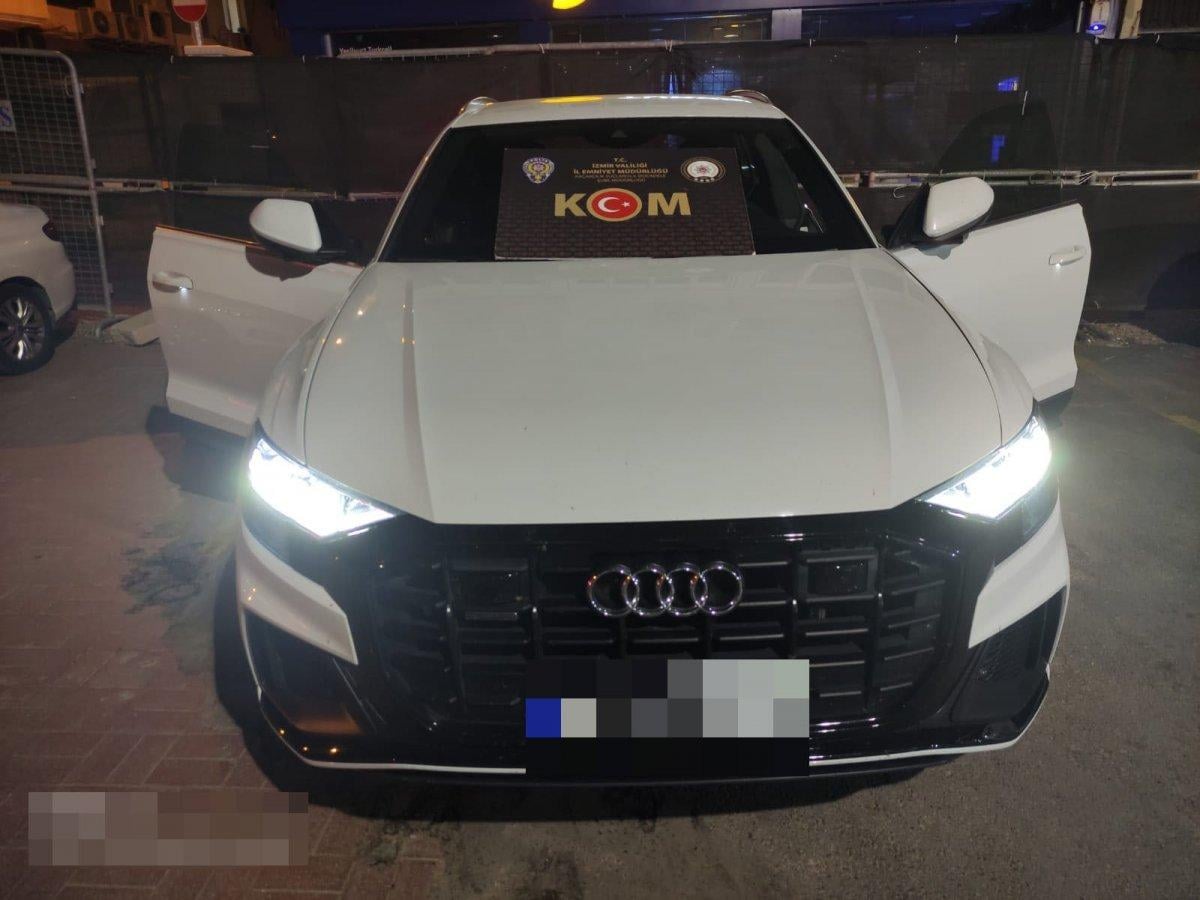 İzmir'de gümrük kaçağı otomobil ele geçirildi