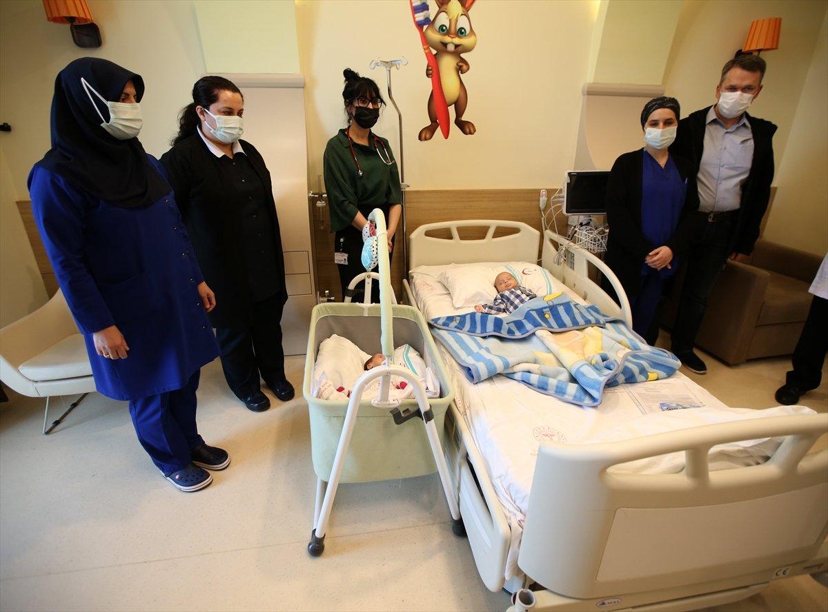 Erzurum'da kalbi delik çocuklar ameliyatsız yöntemle tedavi edildi