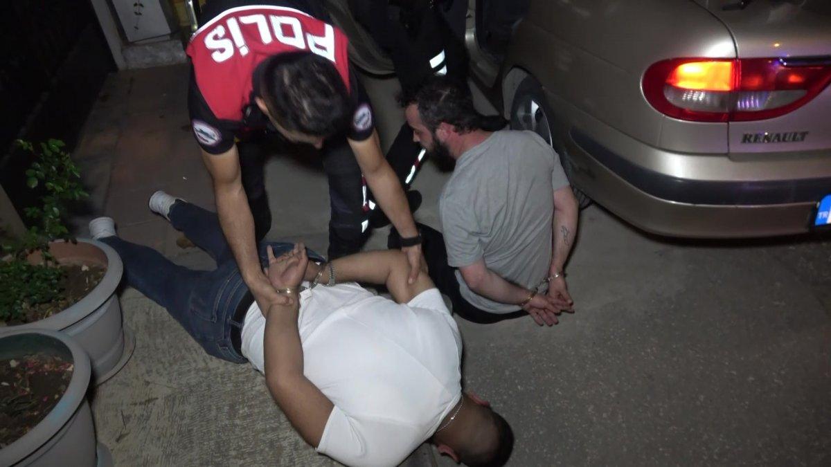Bursa'da polisten kaçan 4 şüpheli yakalandı