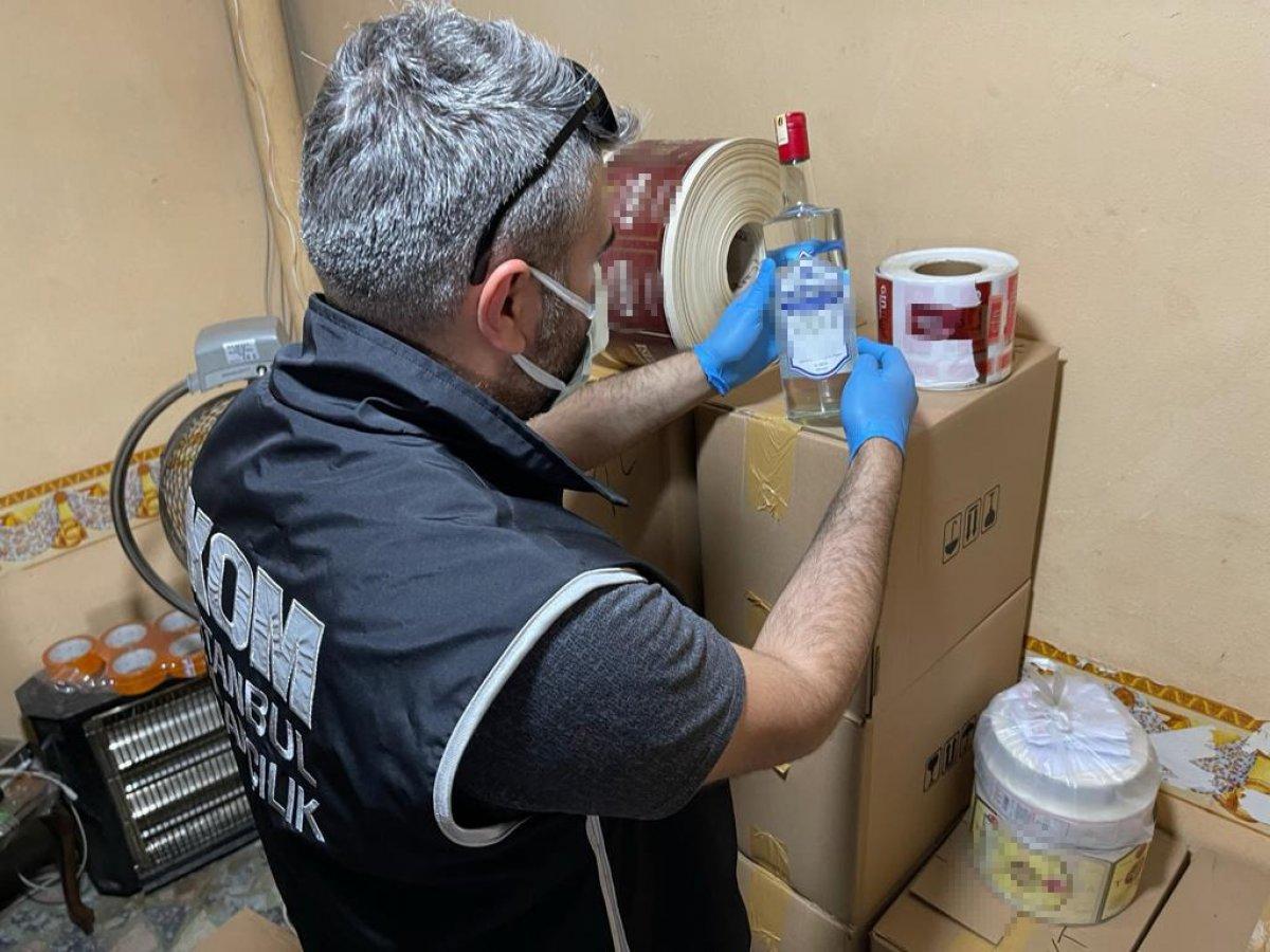 Başakşehir'de 2 ton kaçak içki ele geçirildi