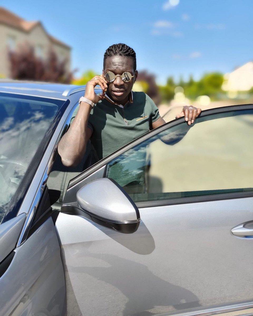 N'Sakala'dan Emre Belözoğlu'na gönderme