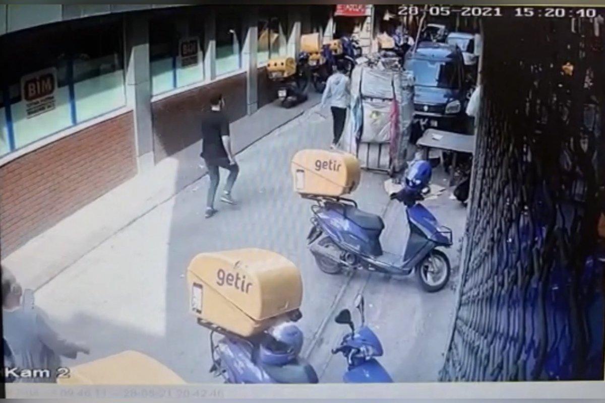 İstanbul’da yaşlı kadını' FETÖ' yalanıyla dolandırdılar