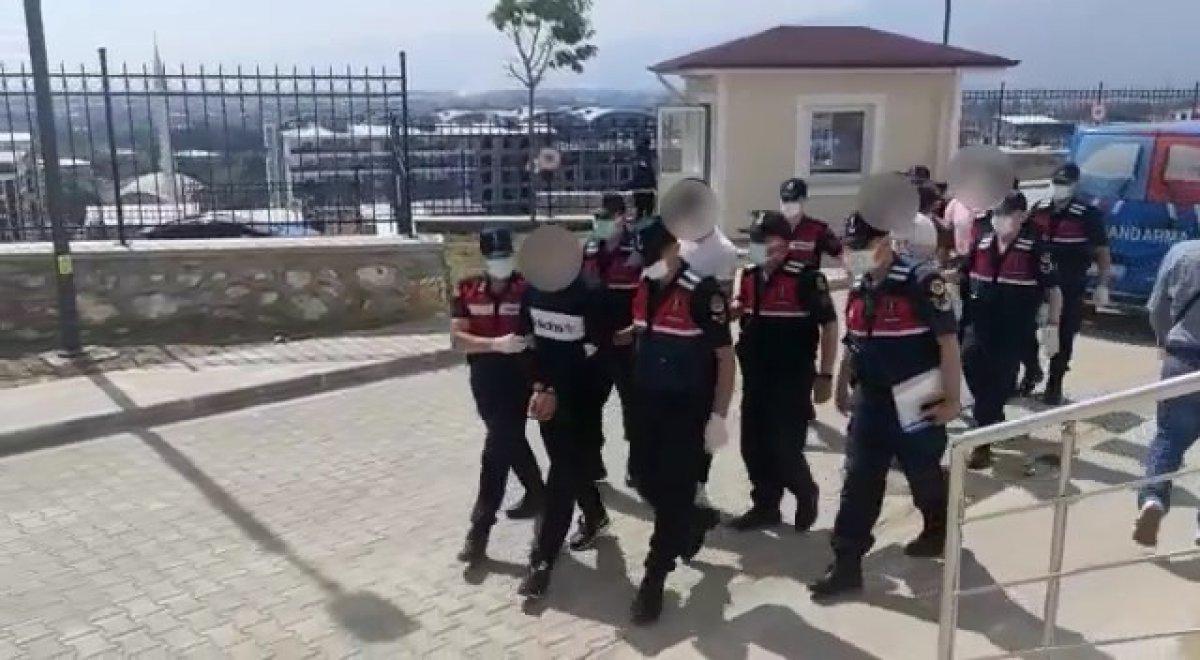 Bursa'da zehir tacirleri suçüstü yakalandı