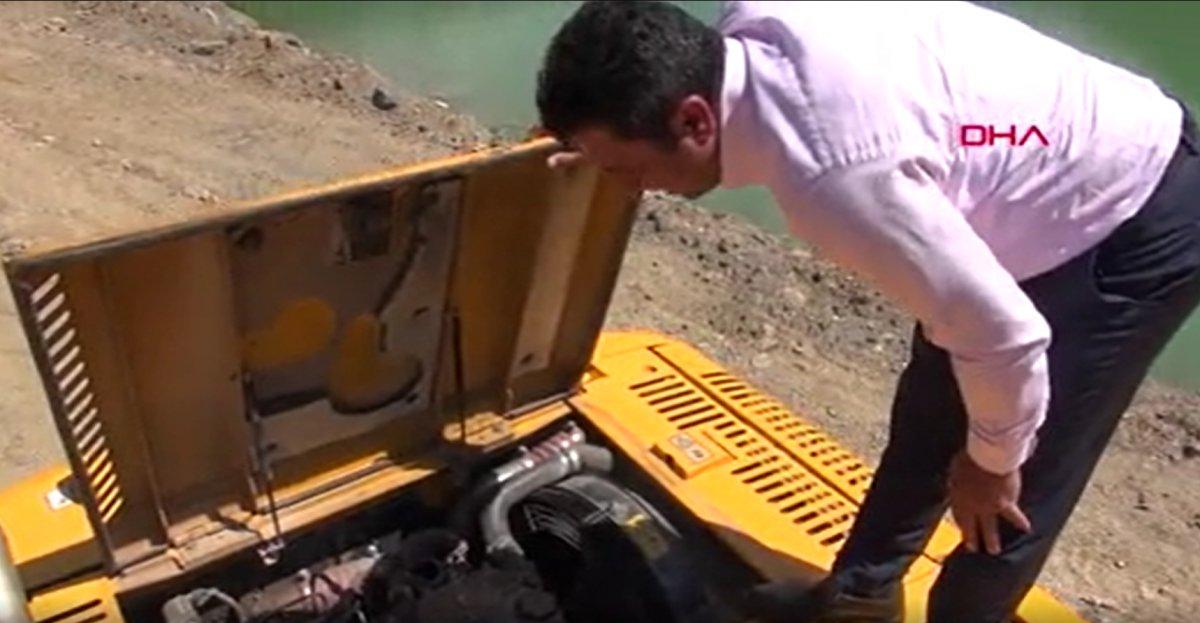 Tokat’ta iş makinesinin motor kısmında, 6 kuş yumurtadan çıktı