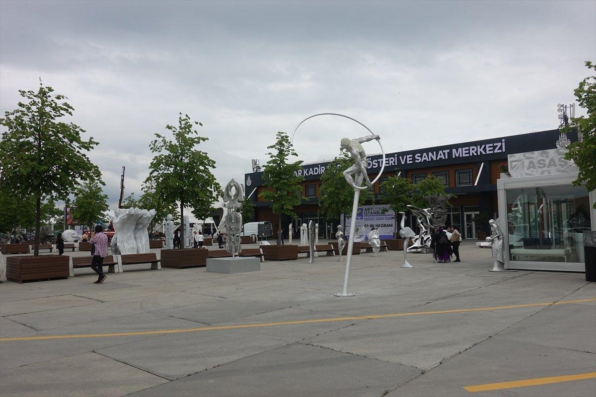 İstanbul'da çağdaş sanat fuarı ArtContact kapılarını açtı