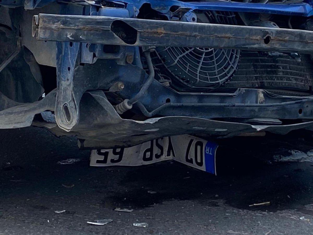 Antalya'da trafik kazası: 2 yaralı