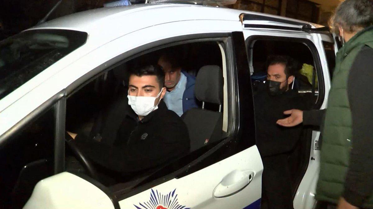 Ümraniye’de, boşanma aşamasında olduğu eşinin kapısına silahla dayandı