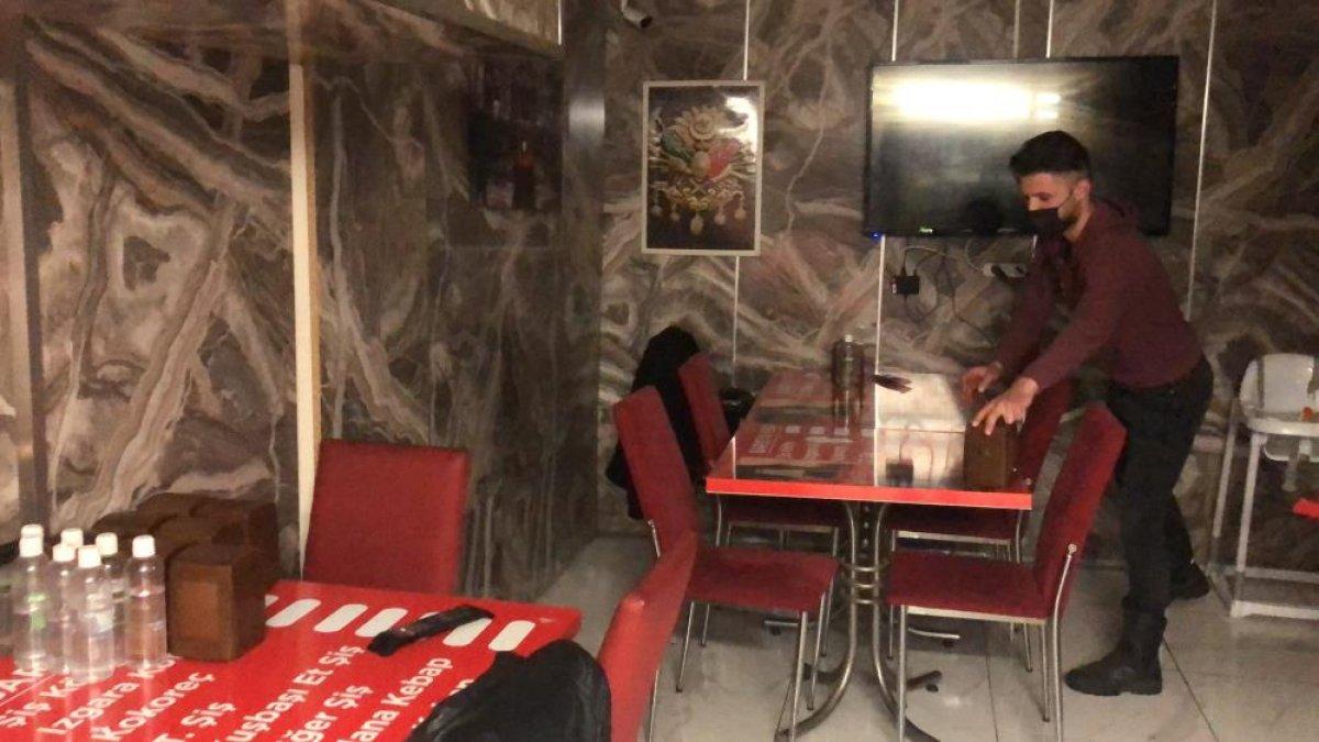 Kafe ve restoranlarda kademeli normalleşme temizliği