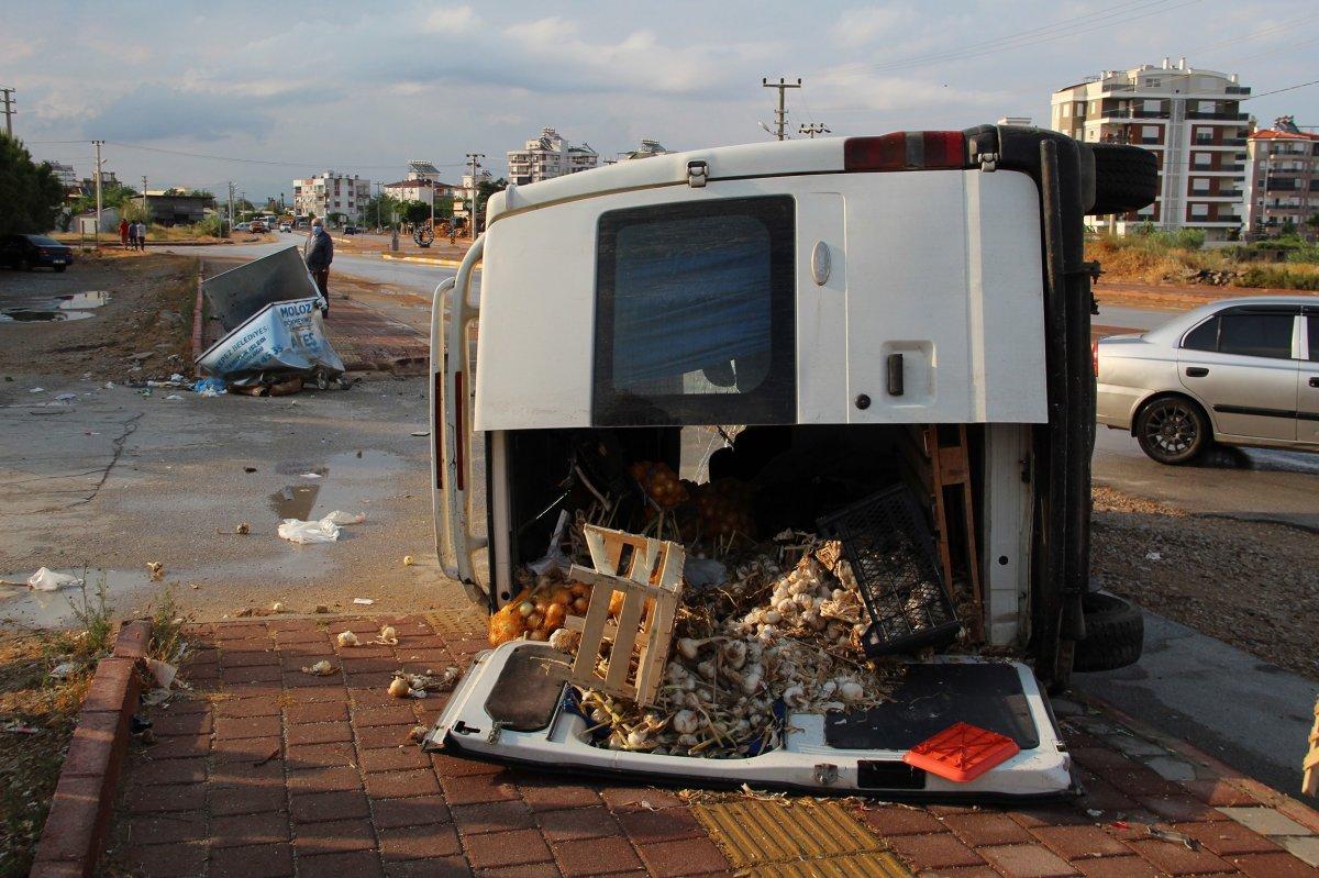 Antalya'da hem kaza yaptı, hem de alkolmetreyi üflemedi