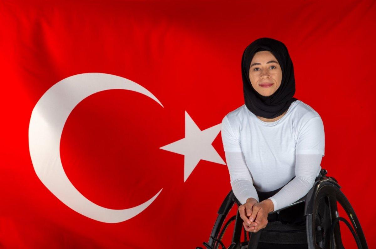 Para Atletizm Avrupa Şampiyonası'nda Zübeyde Süpürgeci'den altın madalya