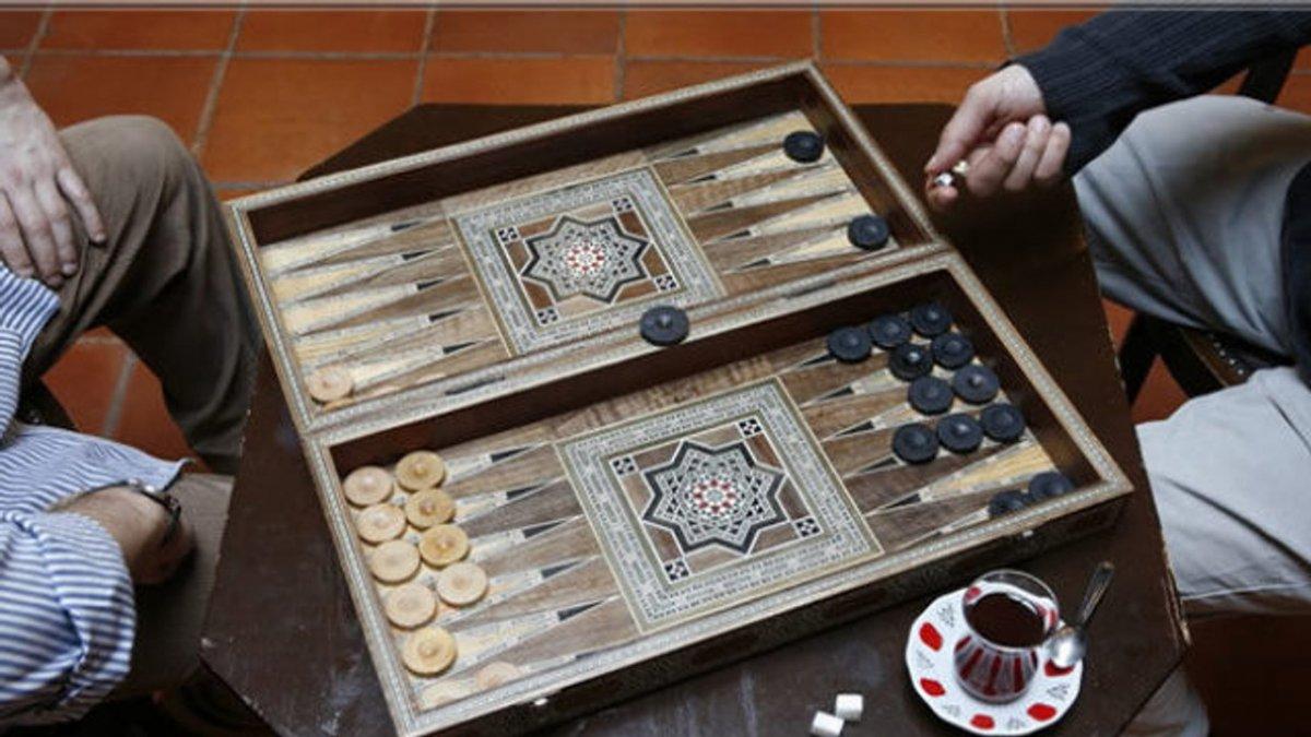 Kahvehane yasakları: Tavla, iskambil, okey oynamak yasak mı?