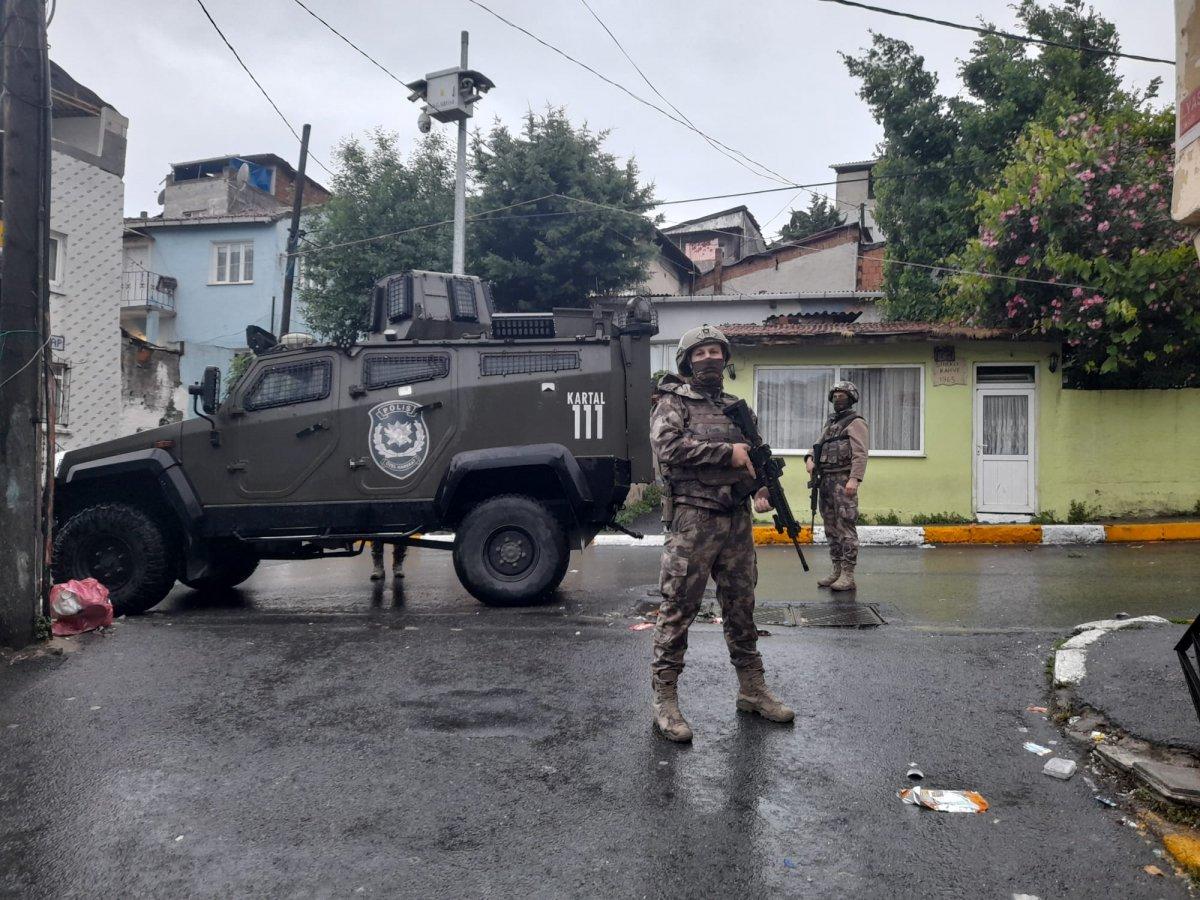 Beyoğlu'nda 30 adrese uyuşturucu operasyonu