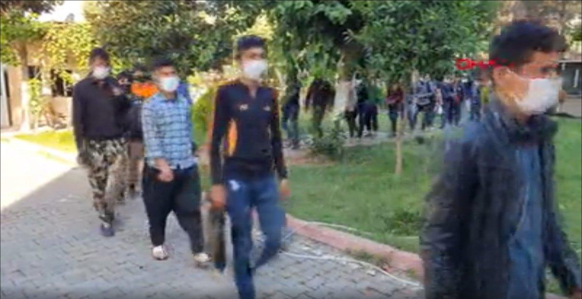Adana’da 74 düzensiz göçmen yakalandı
