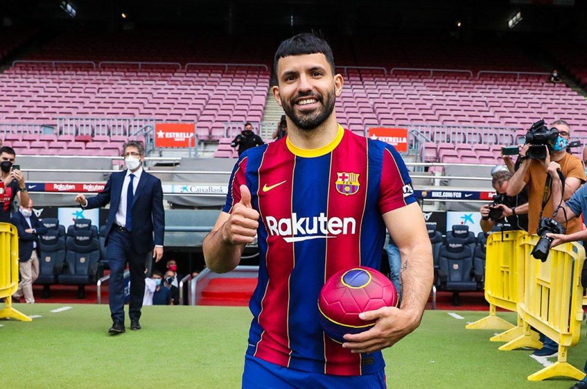 Agüero: Messi Barcelona'da kalacak