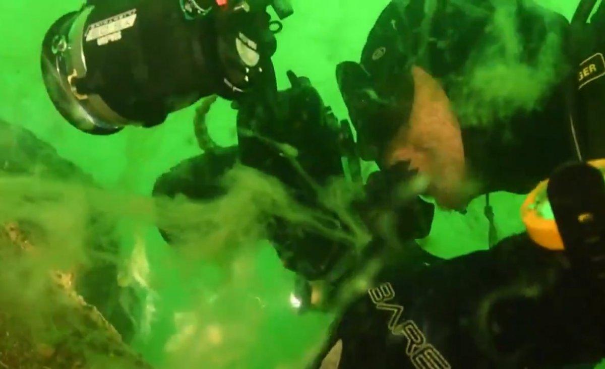 Deniz salyasıyla kaplanan Marmara Denizi’nin dibi görüntülendi