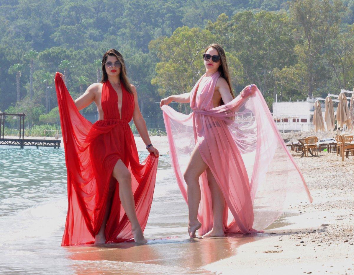 Antalya'da gelen turistler tatil anılarını ölümsüzleştirdi