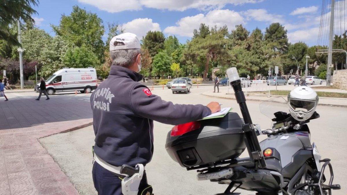 Burdur'da drone destekli yaya geçidi denetimi