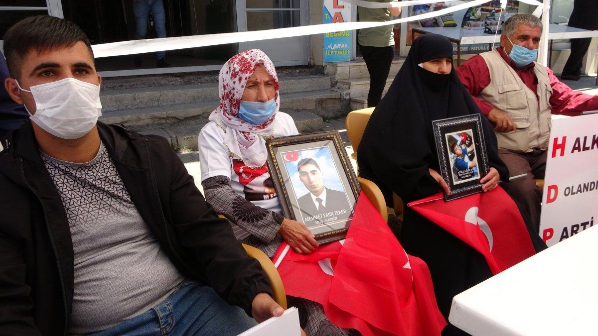 Muş’ta ailelerin evlat nöbeti devam ediyor