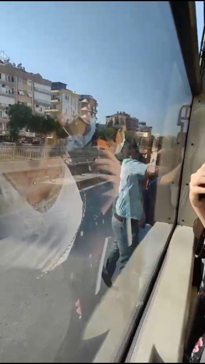 Antalya'da yolcu otobüsü şoförüne paspaslı saldırı