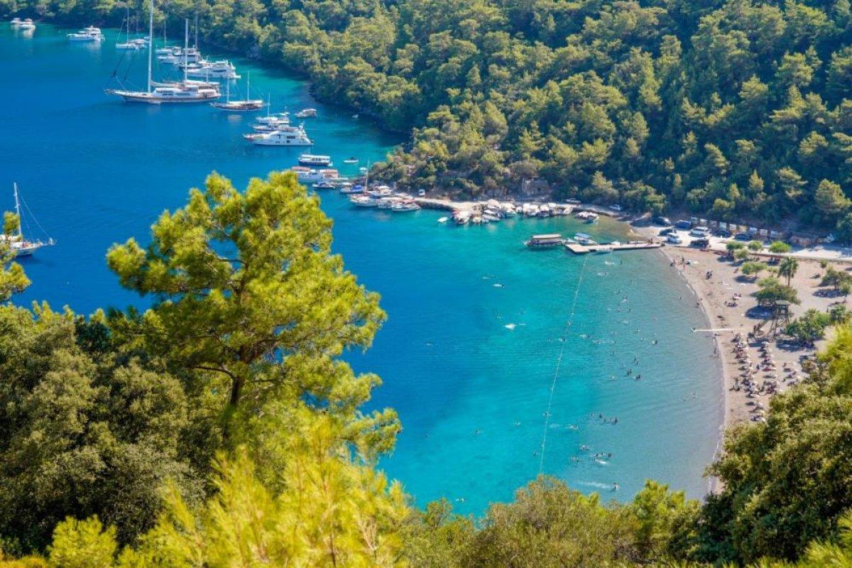 Türkiye'nin gözde noktaları tatilcileri bekliyor