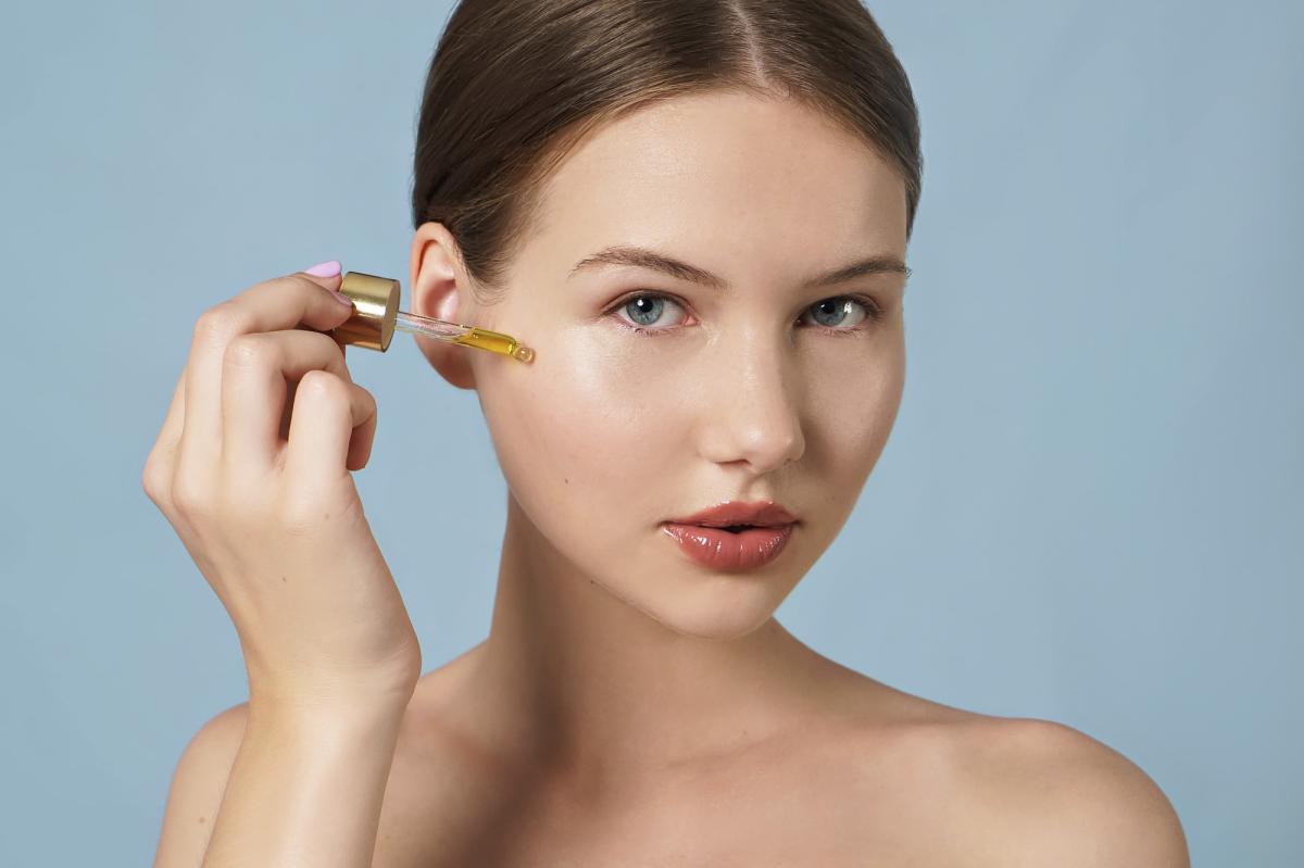 Kolajen cilt kuruluğunu ve kırışıklıkları azaltıyor