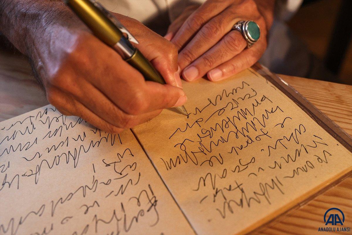 Yazar Hayati Sır'dan şiire ve tasavvufa dair açıklamalar