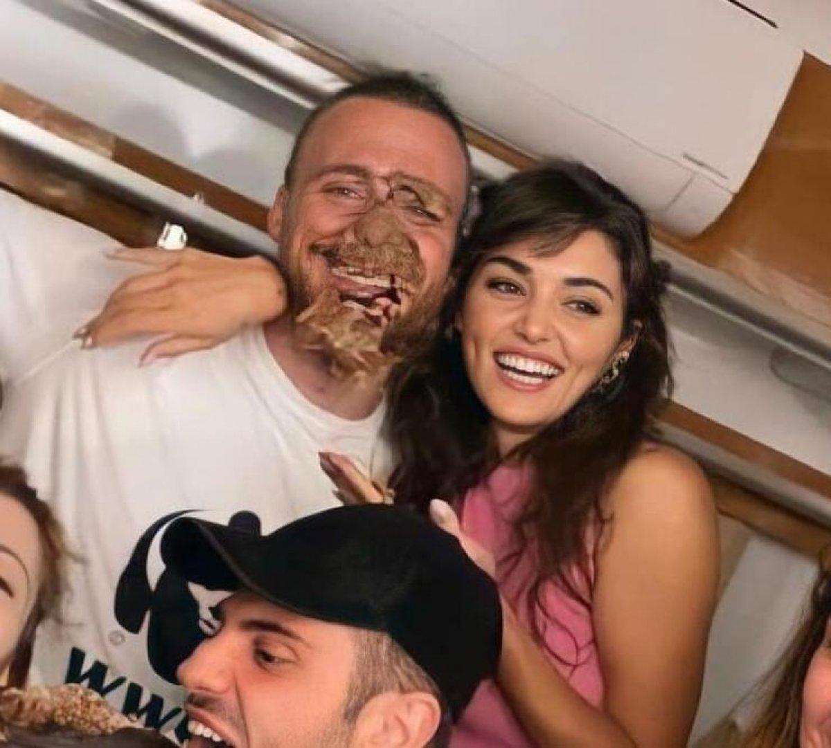 Kerem Bürsin'e doğum günü sürprizi